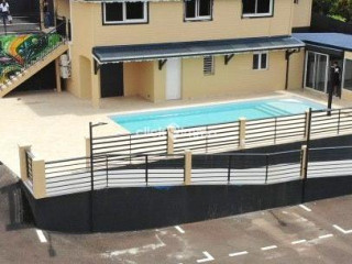 Santé 128 m² Petit-Bourg