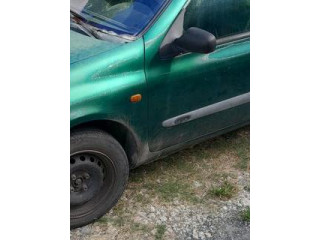 Voiture à vendre pour pièce ou reparer