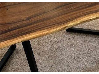 Table tronc d’arbre en noyer massif de 2mètres