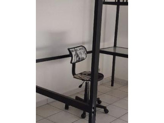 A vendre lit mezzanine très bon état