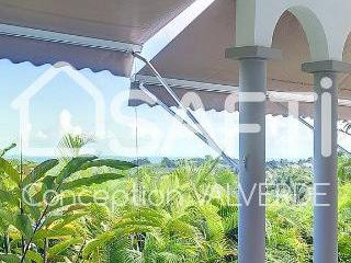 Maison 5 pièces 238 m²