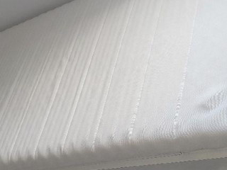 Lit + matelas + 2 rangements Ikea 90x200