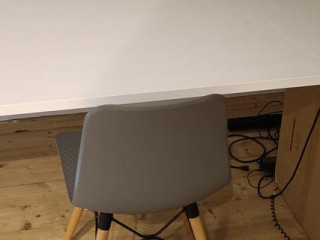 Bureau de travail + chaise