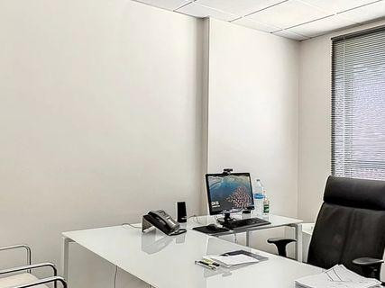 bureaux-72-m2-saint-francois-big-4