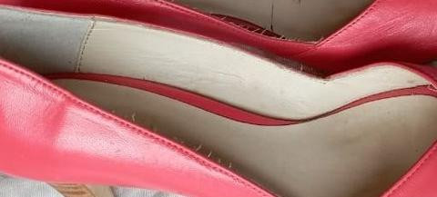 chaussures-femme-tenue-homme-et-bac-de-rangement-big-4