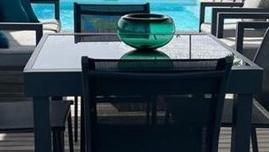 beau-studio-cosy-avec-piscine-big-1