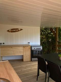 ti-family-nature-gite-studio-24-personnes-logement-location-de-vacances-sainte-anne-guadeloupe-big-3